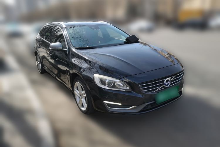 Used Volvo V60 2014 T5 Zhiya Edition
