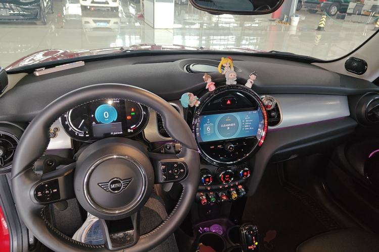 Used MINI 2022 2.0T COOPER S Classic Edition Center Console