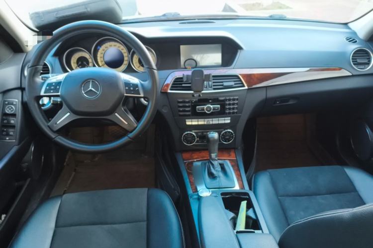 Used Mercedes-Benz C-Class 2013 C 260 Elegant Grand Edition