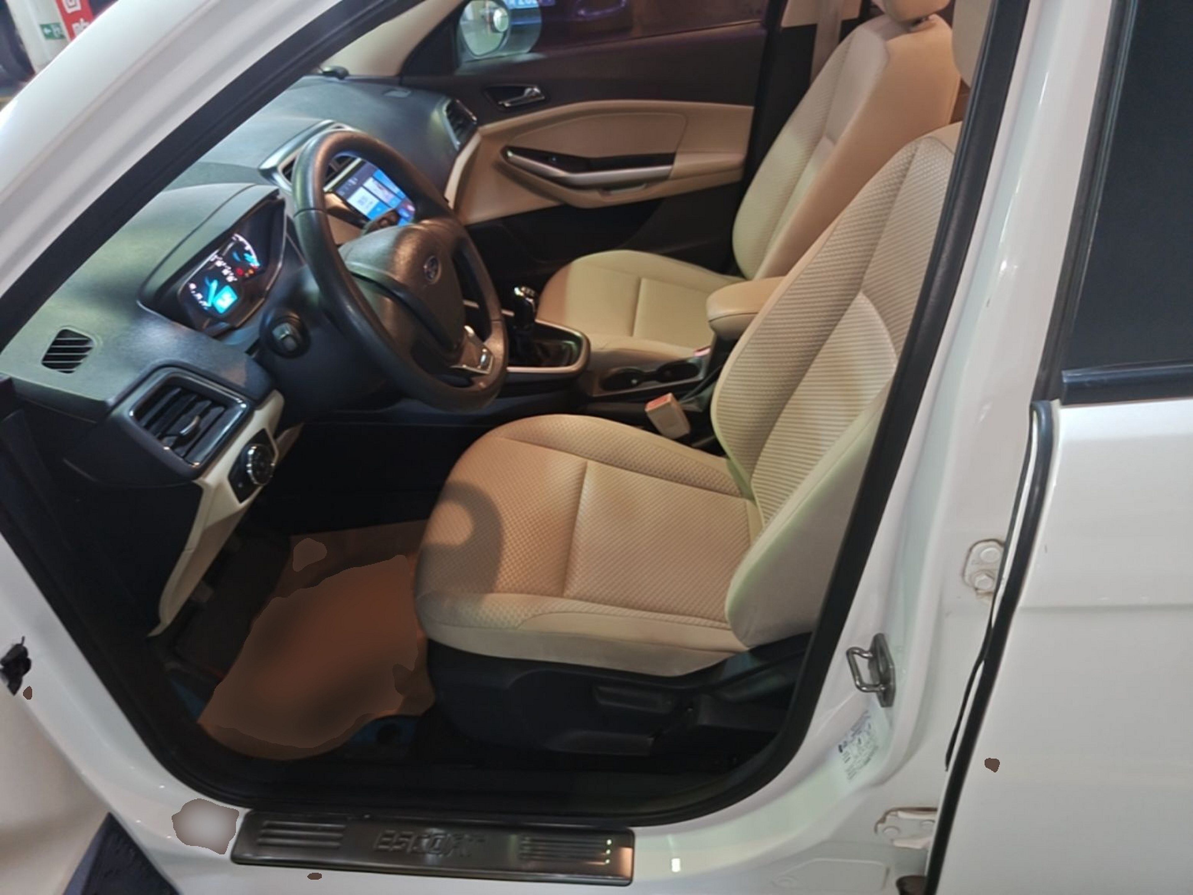 Interior delantero