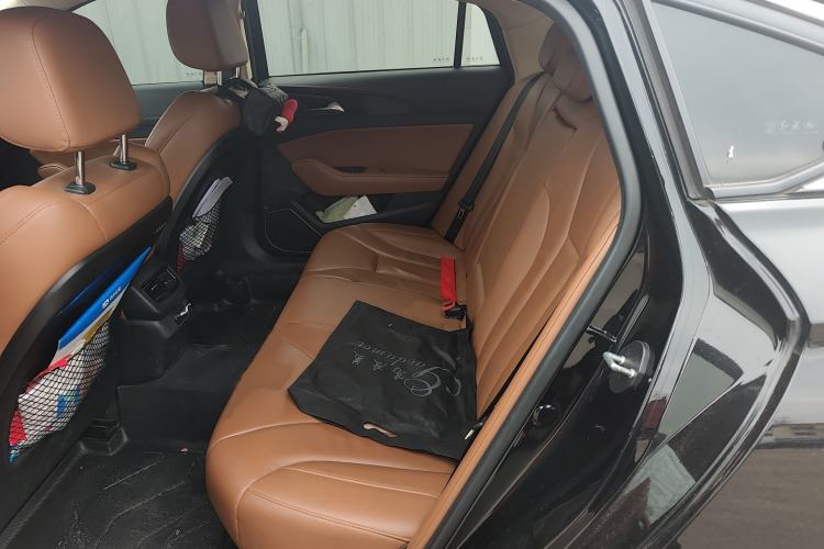 Used Hongqi H5 2019 30TD Dynamic Edition Interior 4