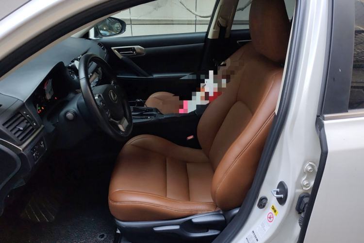 Used Lexus CT 2017 CT200h Elite Edition Solid Color China V Standard Left Front Seat