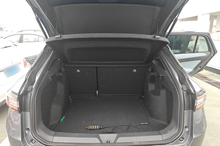 Used Volkswagen ID.4 X 2024 Pure & Smart Edition Trunk