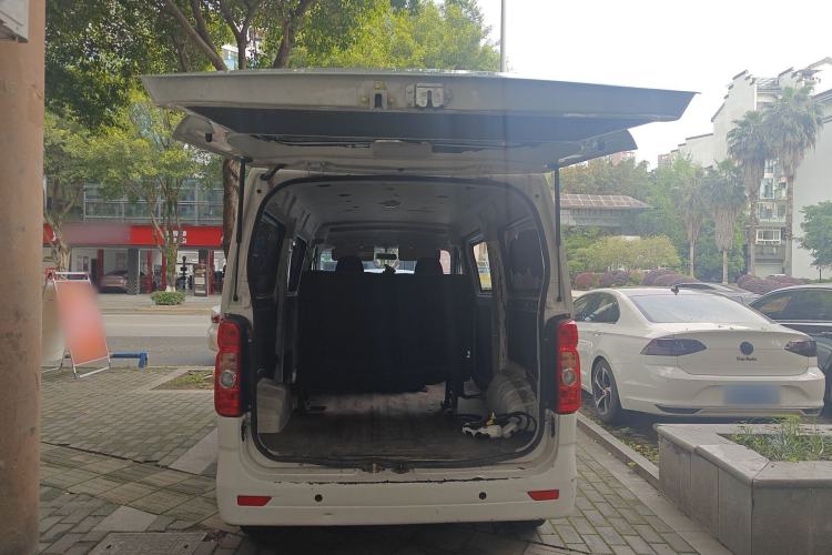 Used CHANGAN KAICHENG Ruixing EM60 2024 Comfort Model 6 Seats 41.86 kWh Liftback Doors Trunk