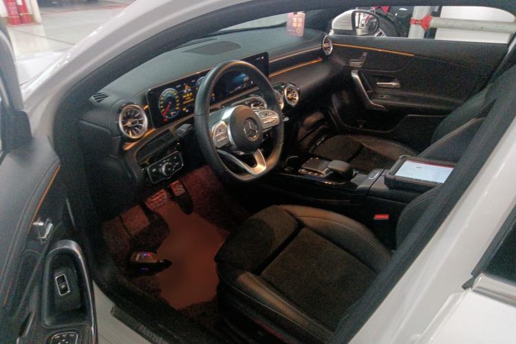 Used Mercedes-Benz A-Class 2020 Restyled A 200 L Sport Sedan Fashion Version Left Front Seat