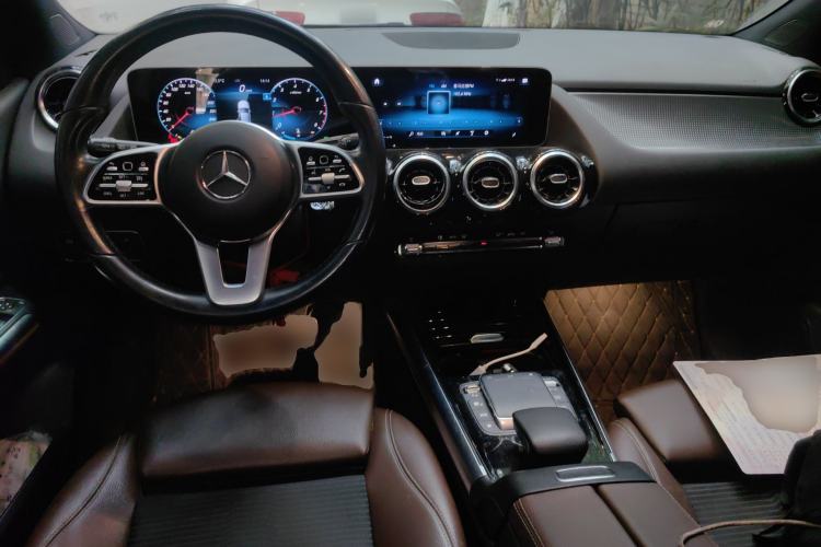 Used Mercedes-Benz B-Class 2020 B 180 Center Console