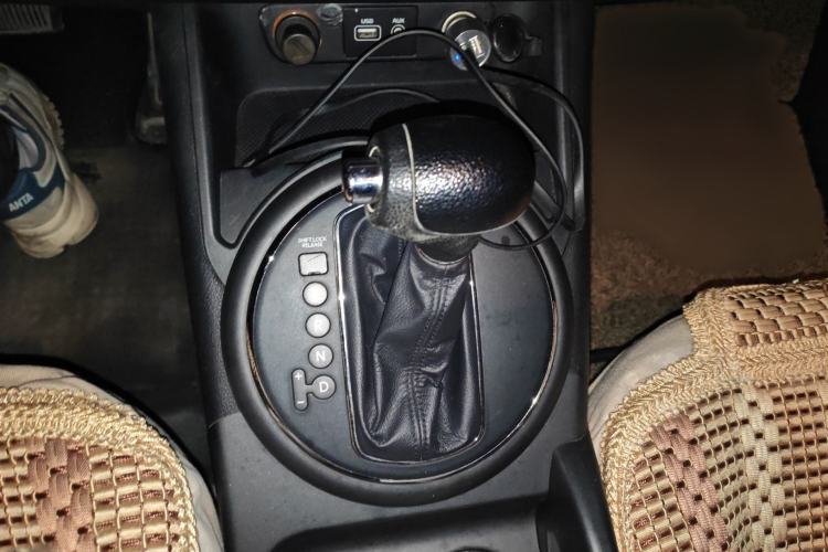 Used Kia Sportage R 2015 2.0L Automatic Two-Wheel Drive GL Gear Lever