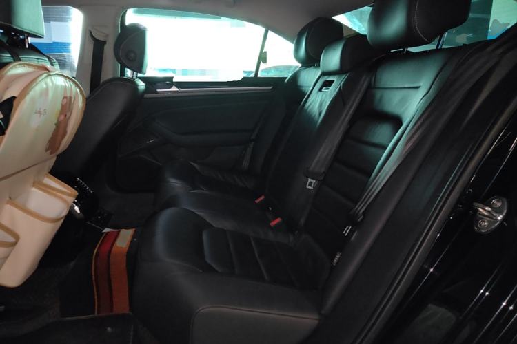 Used Volkswagen Phideon 2019 380TSI Two-Wheel Drive Business Edition China VI Standard