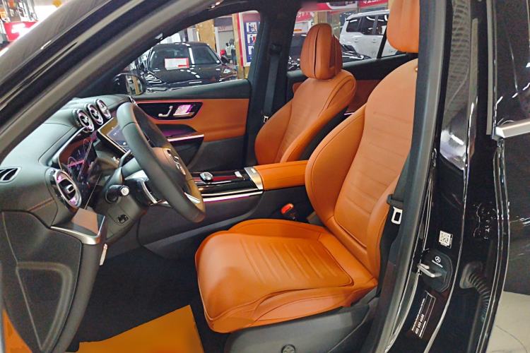 Used Mercedes-Benz GLC 2024 Facelifted GLC 260 L 4MATIC Luxury Version 5 Seats