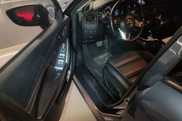 Used Mazda Atenza 2017 2.0L Blue Sky Luxury Edition
