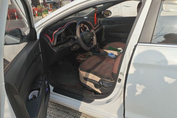 Used Hyundai Elantra (6th Generation / Lingdong) 2019 1.4T Dual-Clutch Xuan Dong · Dynamic Model