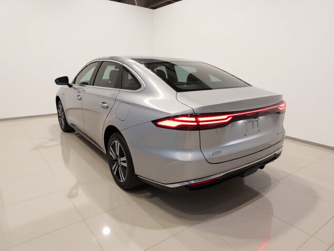 Geely Galaxy Stellar 6 2026 Model 125km Exploration+ Edition — снимка 4
