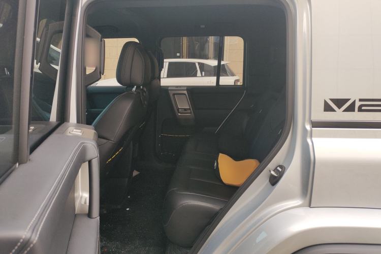 Used iCAR V23 2026 Model 401 Two-Wheel Drive Super Sports Edition Left Rear Seat