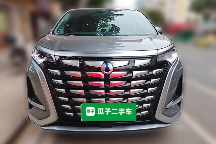 Used Denza D9 2022 DM-i 1040 Prestige Model