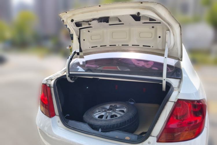 Used Chevrolet Sail 2011 Sedan 1.4L AMT Happiness Edition