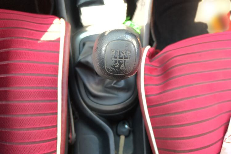 Used Kia K2 2015 Sedan 1.4L MT GLS