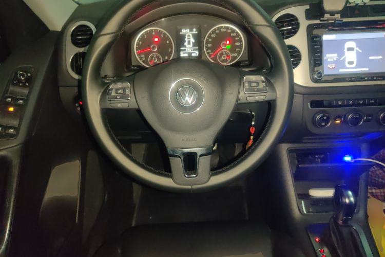 Used Volkswagen Tiguan 2013 1.8 TSI Automatic Two-Wheel Drive Comfort Edition Steering Wheel