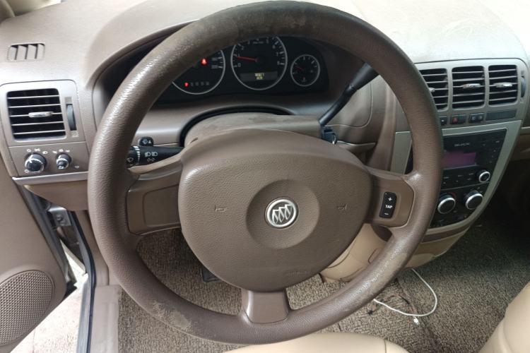 Used Buick GL8 2014 2.4L Classic Edition Steering Wheel
