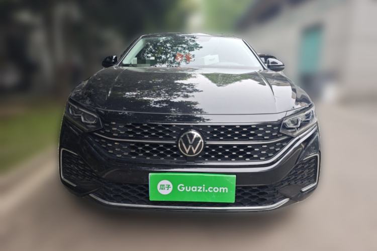 Used Volkswagen Passat 2022 330TSI Starry Luxury Edition