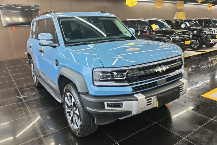 Used Formula Leopard 5 2023 Explore Edition
