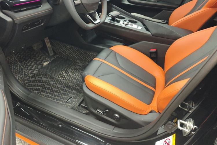 Used Changan UNI-V 2024 1.5T Prestige Sport Edition
