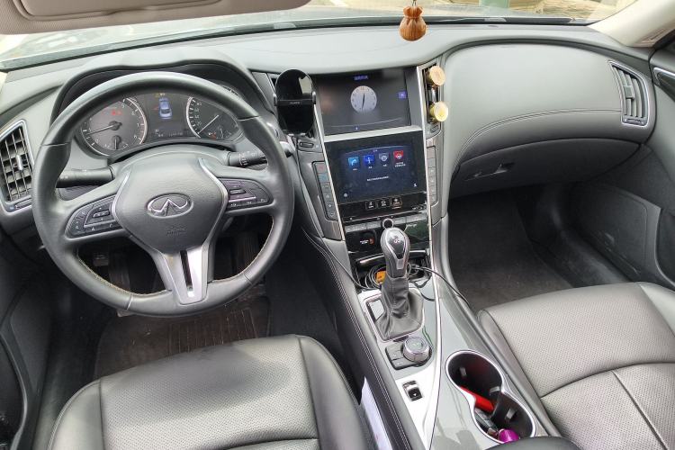 Used Infiniti Q50L 2018 2.0T Comfort Edition China VI Standard
