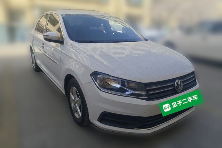 Used Volkswagen Santana 2016 1.6L Manual Fashion Edition Front Right 45 Deg