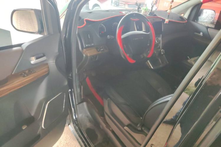 Used FORTHING Lingzhi PLUS 2021 2.0L Manual Comfort Version 7 Seats
