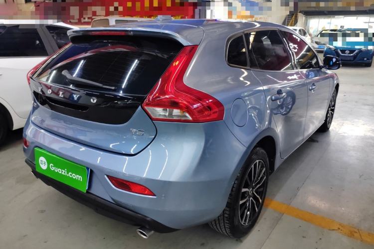 Used Volvo V40 2018 T3 Zhiyi Edition Rear Right 45 Deg