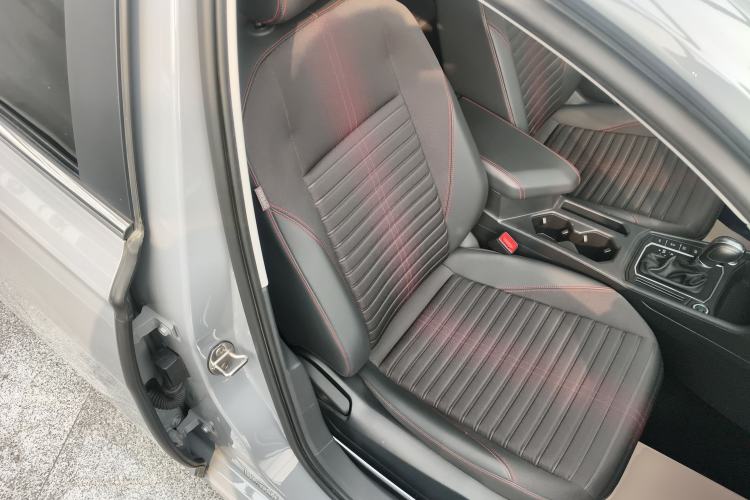 Used Volkswagen Lavida 2023 300TSI DSG Starry Full-Comfort Edition Right Front Seat