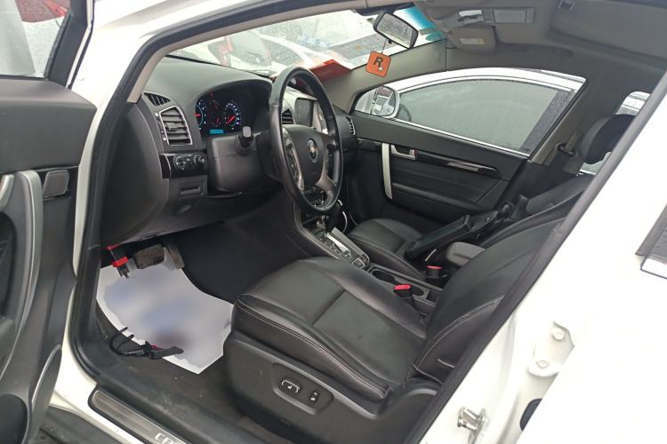 Used Chevrolet Captiva 2014 2.4L 4x4 Flagship Edition 7 Seats