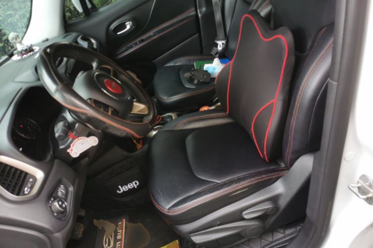 Used Jeep Renegade 2017 180T Automatic Kinetic Edition+ Left Front Seat