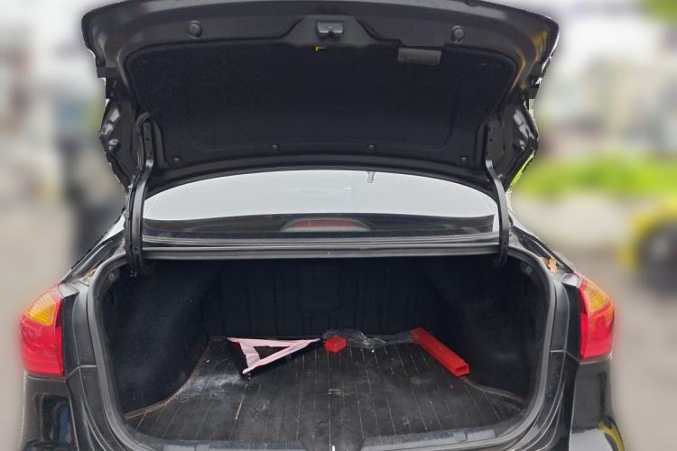 Used Kia K3 2015 1.6L Automatic GLS Trunk