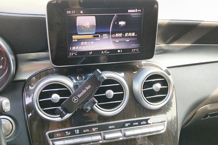 Used Mercedes-Benz GLC 2018 GLC 260 4MATIC Luxury Model
