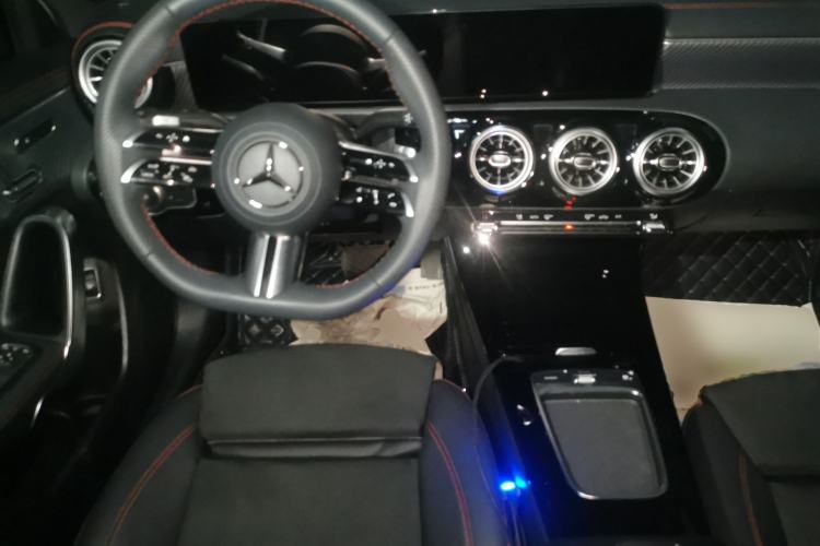 Used Mercedes-Benz A-Class 2025 A 200 L Fashion Model Steering Wheel