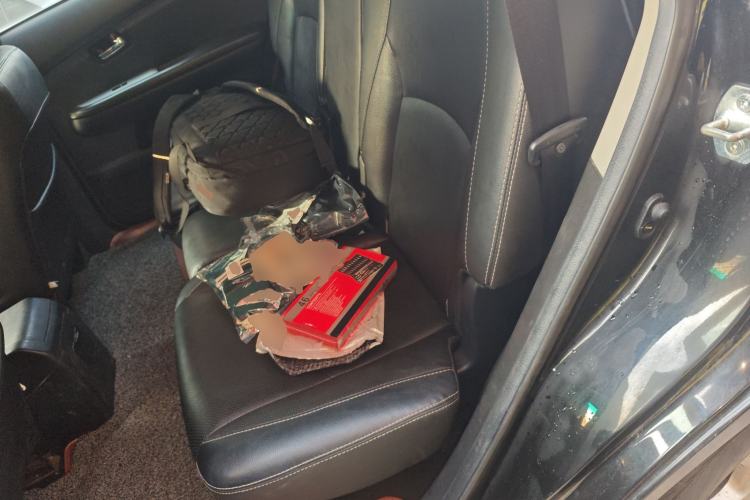 Used BYD S6 2014 2.0L Manual Luxury 5-Seater