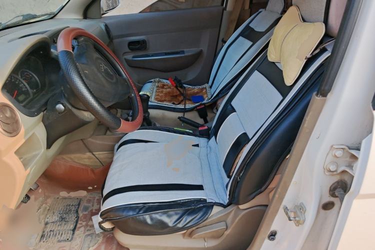 Used Wuling Hongguang 2014 1.2L Standard Model China IV
