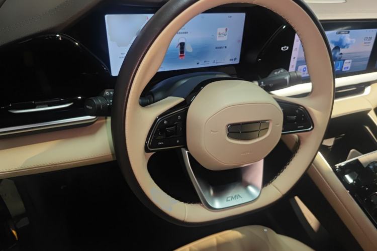 Used Geely Auto Monjaro L 2025 Dongfang Yao 2.0TD Automatic All-Wheel-Drive Wangyue Edition
