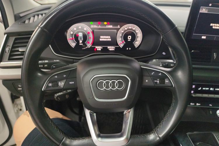 Used Audi Q5L 2021 40 TFSI Fashion Dynamic Model Steering Wheel