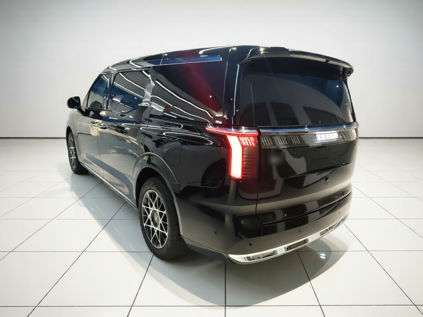 Zeekr 009 2024 Six-Seat Executive Version 4WD 108 kWh — снимка 4