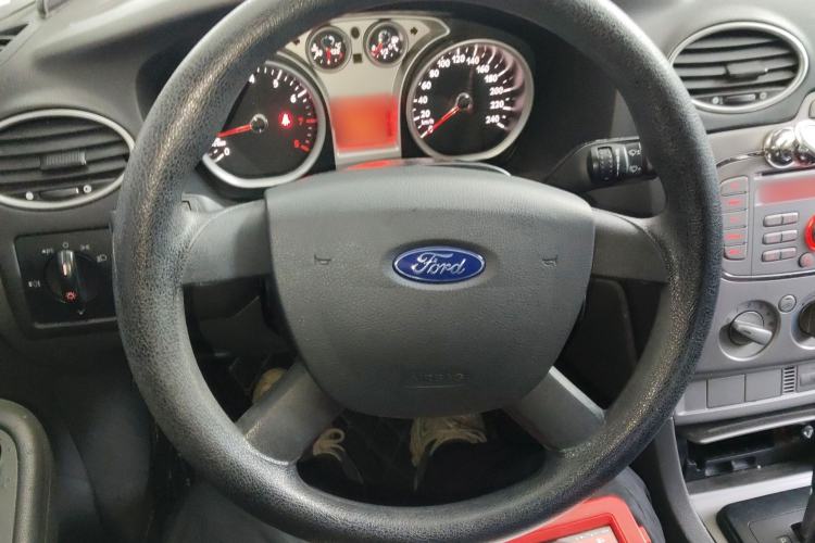 Used Ford Focus 2013 Hatchback Classic 1.8L Automatic Base Model