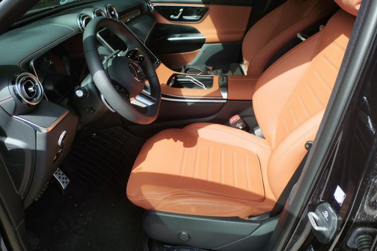 Used Mercedes-Benz GLC 2025 Facelift GLC 260 L 4MATIC Luxury Edition
