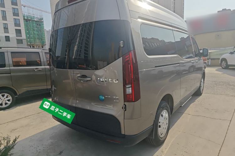 Used Iveco Fidato 2023 C33 Passenger Van 2.0T 110 kW Manual Transmission Starlight Edition High Roof Rear Right 45 Deg