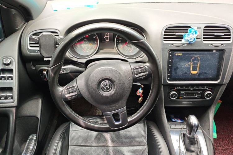 Used Volkswagen Golf 2012 1.4TSI Luxury Convertible Edition Steering Wheel