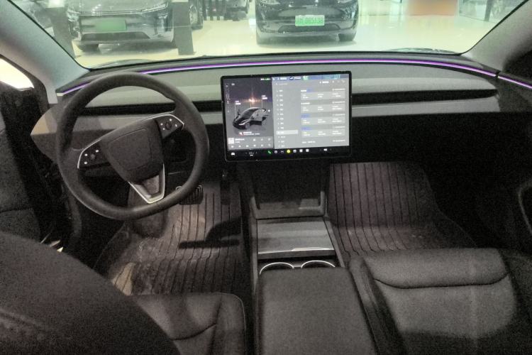 Used Tesla Model 3 2023 Rear-Wheel-Drive Version Center Console