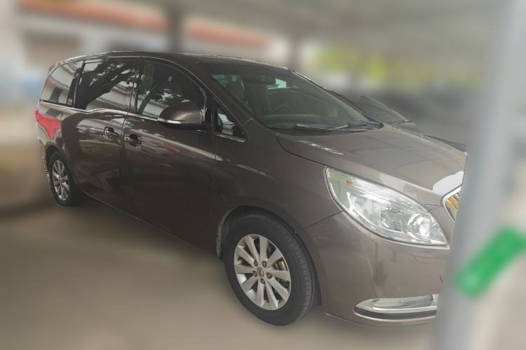 Used Buick GL8 2015 2.4L Luxury Business Premium Edition Front Right 45 Deg