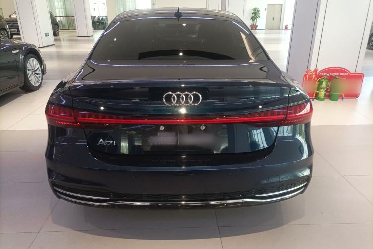 Used Audi A7L 2024 45TFSI S-line Dream-Building Edition Flow Crystal Package Rear