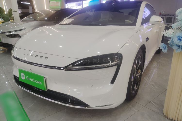 Used Hima Luxeed S7 2025 855 km Max