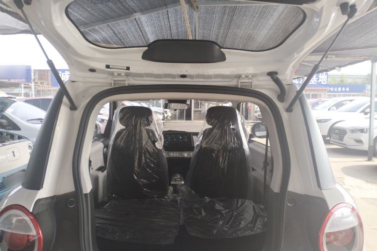 Used CHANGAN NEVO Lumin 2026 Model Treasure Edition 205km Beloved Beige Guoxuan
