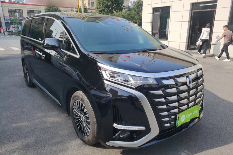 Used Denza D9 2024 DM-i 1050 Luxury Model